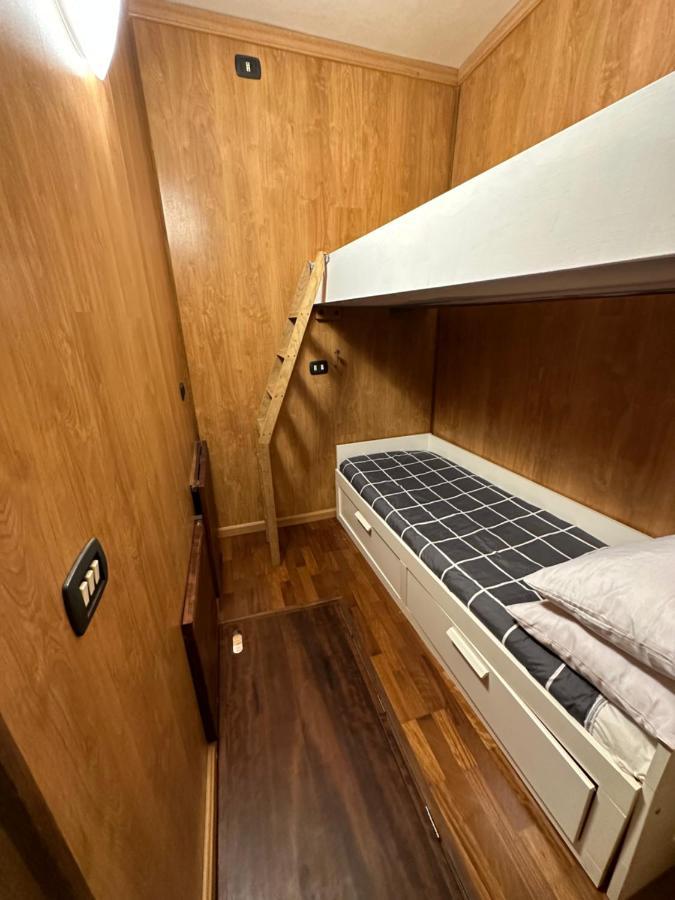 Appartamento Tiny House - Spaccanapoli Esterno foto